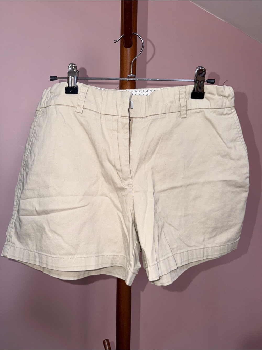 Cambridge Dry Goods Cream Casual Cotton Bermuda Shorts
